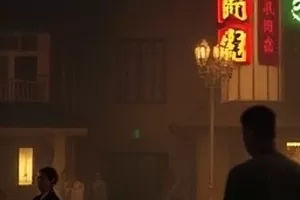 《第七个夏天》封面：夏日球场与看台阴影